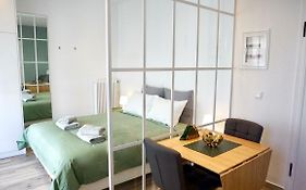 Warm & Cozy Studio In Athens